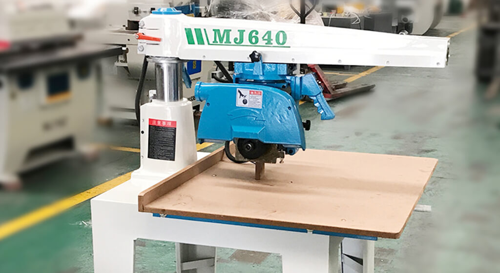 Bestin Radial Arm Saw MJ640