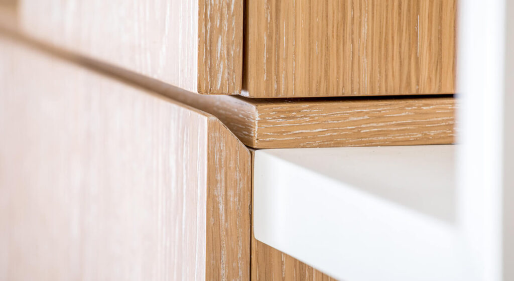 Sharknose Finger Pull Edge Banding