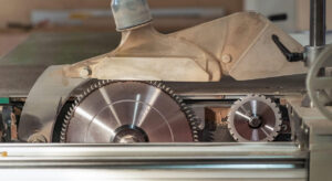 Plywood Cutting Machine