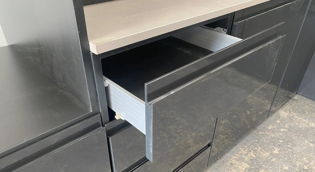 Advantages of J-Pull Handles