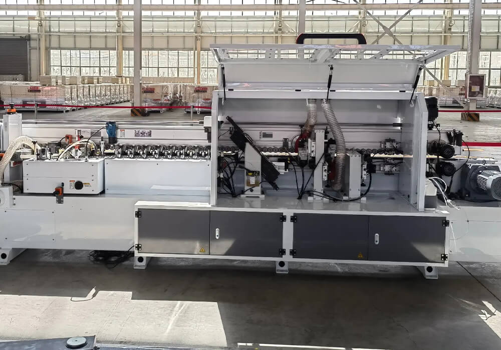 Assembly Workshop 45 Degree Bevel Edge Banding Machine