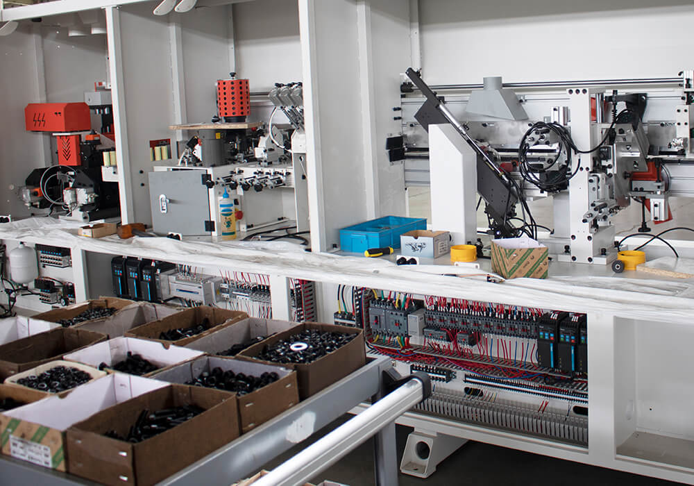 Assembly Workshop Soft forming machine