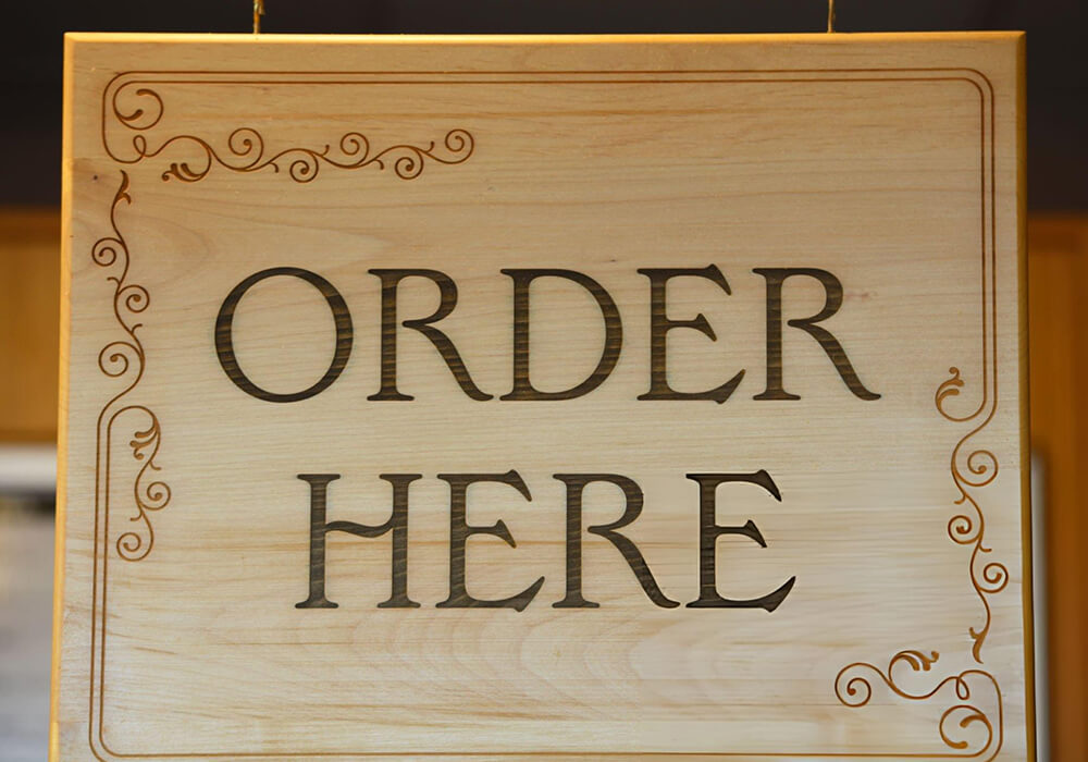 Sliding Table Saw Sign & Display Manufacturing